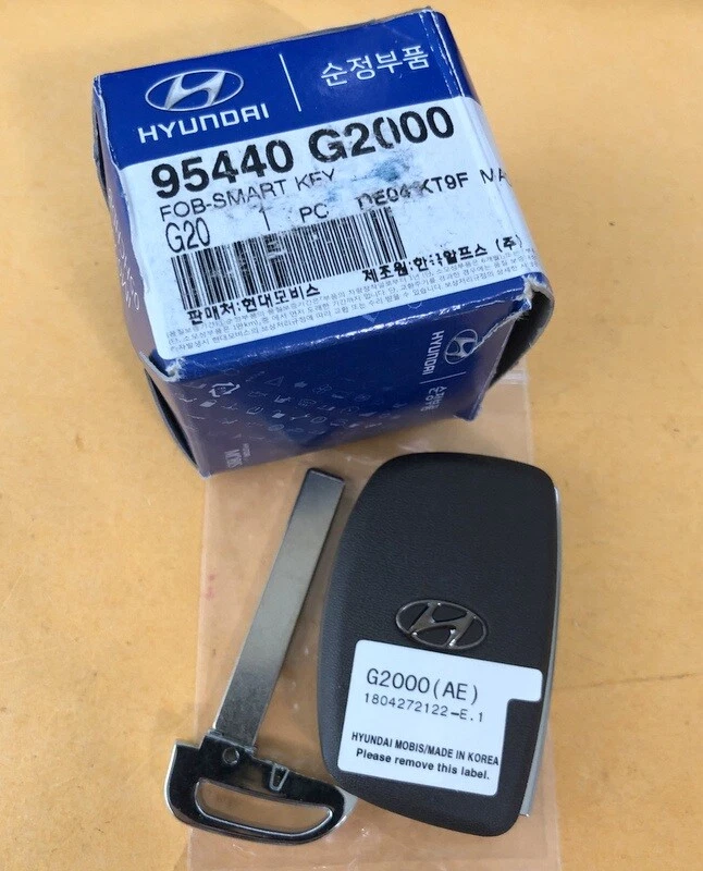 NEW OEM 2017 2018 2019 2020 2021 HYUNDAI IONIQ SMART KEY REMOTE FOB 95440-G2000 - Image 2 of 2