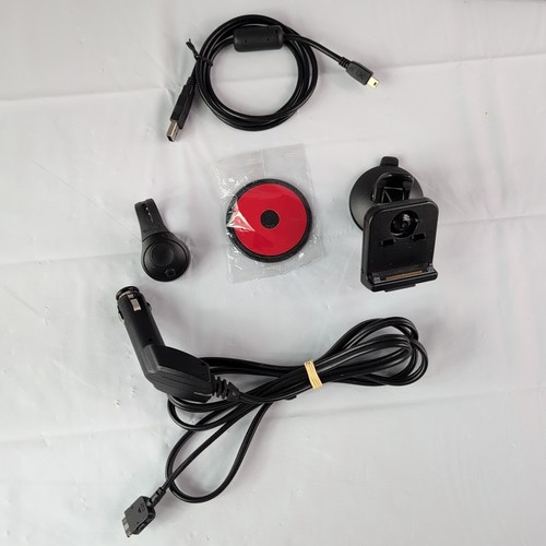 Garmin Nuvi 885T GPS Navigation System-Voice Activated-Stand/Cords-NEEDS BATTERY - Picture 8 of 13