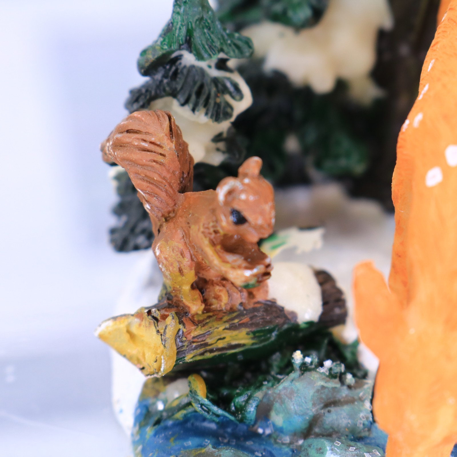 🦌 COBBLESTONE CORNERS 2002 Deer & Squirrel Wildlife Christmas Village Accessory