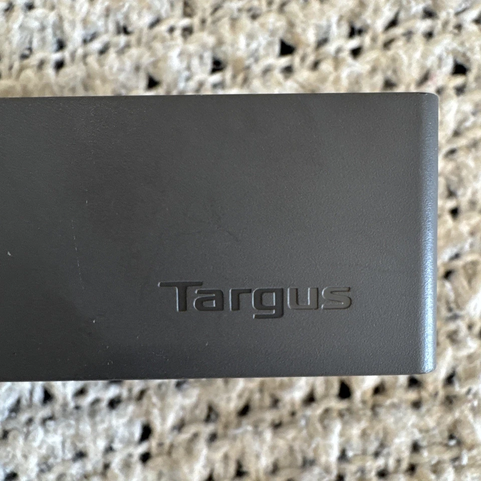 Targus Dock 190 USB-C Universal DV4K Docking Station - Image 3 of 4