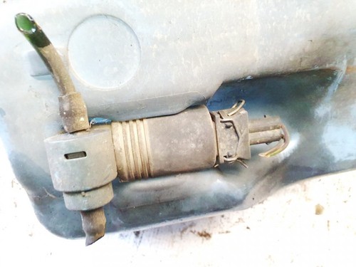 Waschwasserpumpe, Scheibenreinigung  Volkswagen Passat DE1450055-70