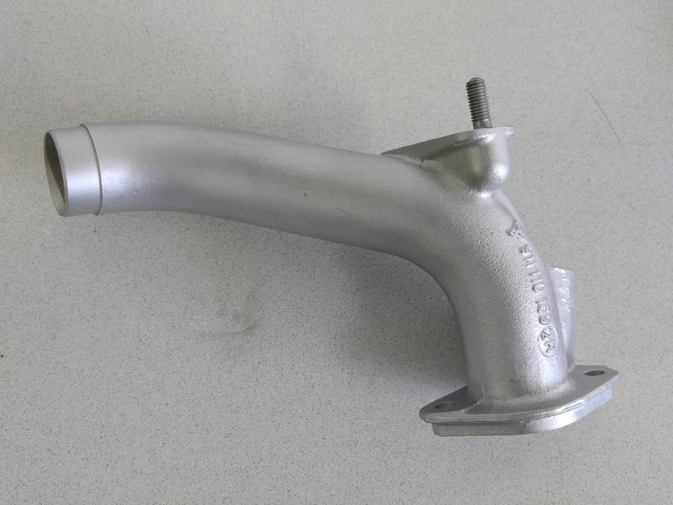 EXCELENTE USADO ORIGINAL GENUINO PORSCHE 911S SC CILINDRO 3 CORREDOR DE ADMISIÓN Foto 3 de 4