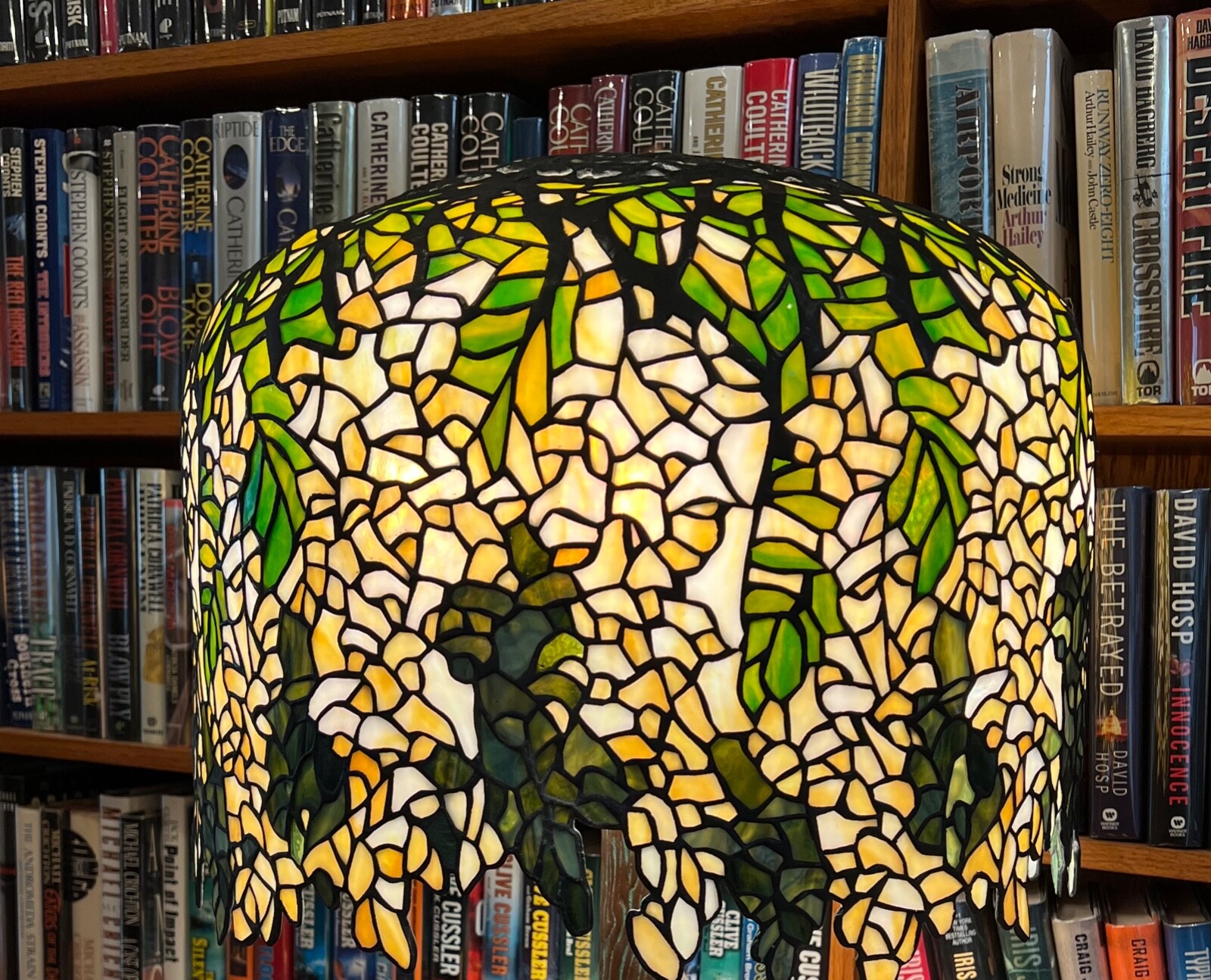 Antique Tiffany Studios Reproduction White Wisteria Leaded Glass Lamp