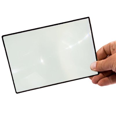 A5 BUCHSEITENLUPE CA. 4-fache Vergrößerung unzerbrechliches leichtes PVC