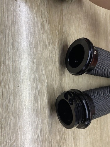 1" Motorcycle Handle Bar Hand Grips Fit For Harley Honda Yamaha Kawasaki Suzuki - Picture 10 of 12