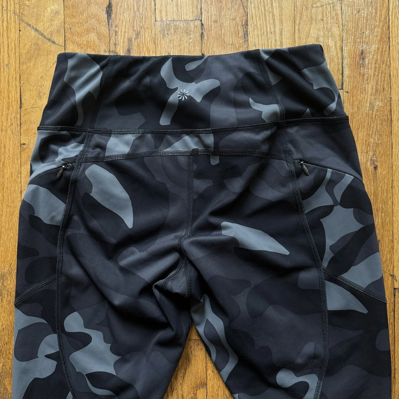 athleta contender powerlift tight camo yoga leggings
