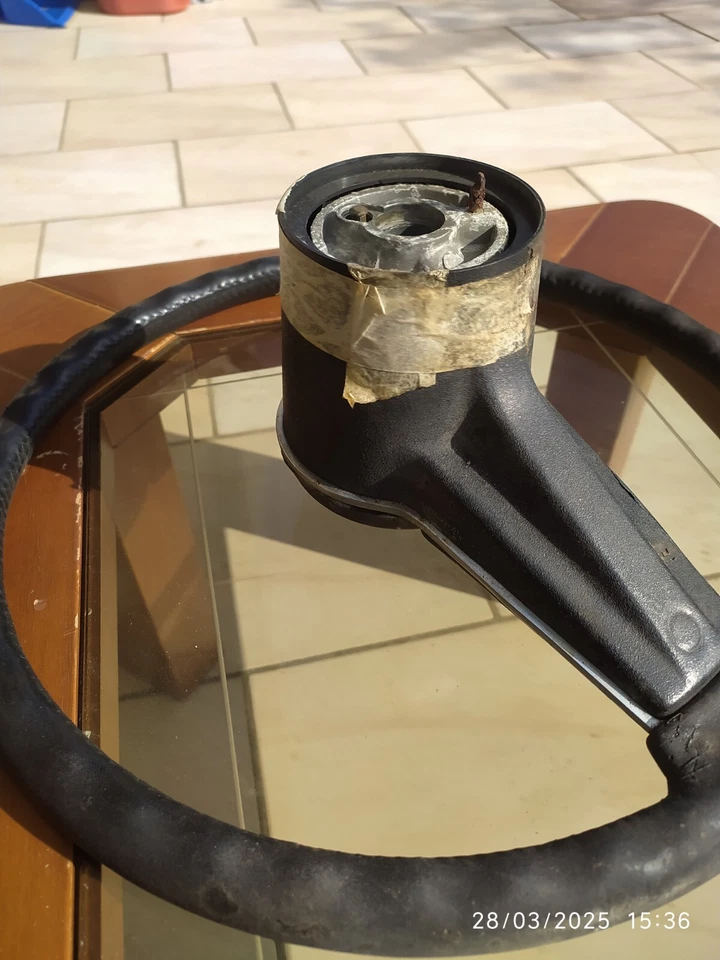 ACCESSORI E RICAMBI AUTO MOTO VOLANTE STERZO MANUBRIO OPEL MANTA VINTAGE Foto 3 de 4