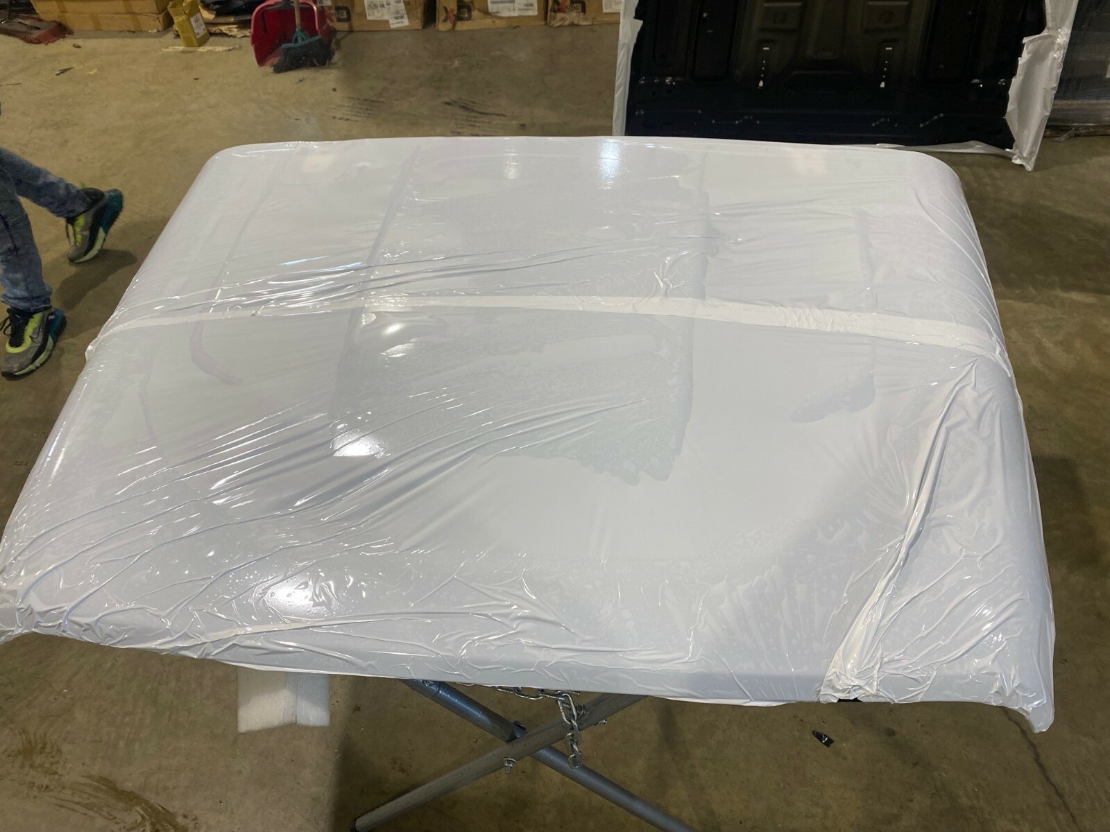 OEM Jeep Wrangler/Gladiator Rubicon Hood Assembly - PX8 Black, Take-Off Condition (2018-2024)