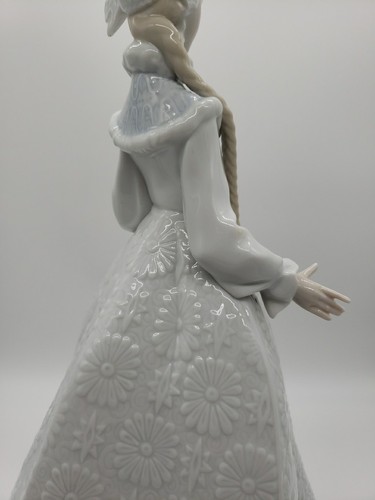 Lladro Snow Maiden 8412 Super Rare Ceramic Collectibles Perfect! Ships Next Day - Picture 14 of 20