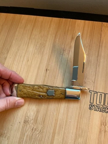 TVC7465 Vintage Cattaraugus King of The Woods 12839 Coke Bottle Swing Guard