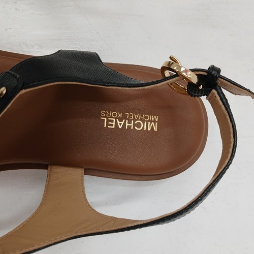 Michael Kors Sandals Size 9M UK 8 Black Gold Leather RMF17-GB - Picture 7 of 10