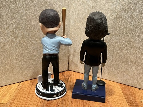 Jerry Seinfeld & George Costanza SGA New York Mets Yankees Bobblehead Set 2024 - Picture 11 of 24