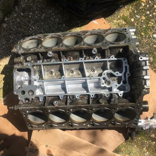 AUDI RS6 C6 5.0L V10 Petrol 2008-2010 BUH 580BHP ENGINE Block Damaged - Picture 6 of 9