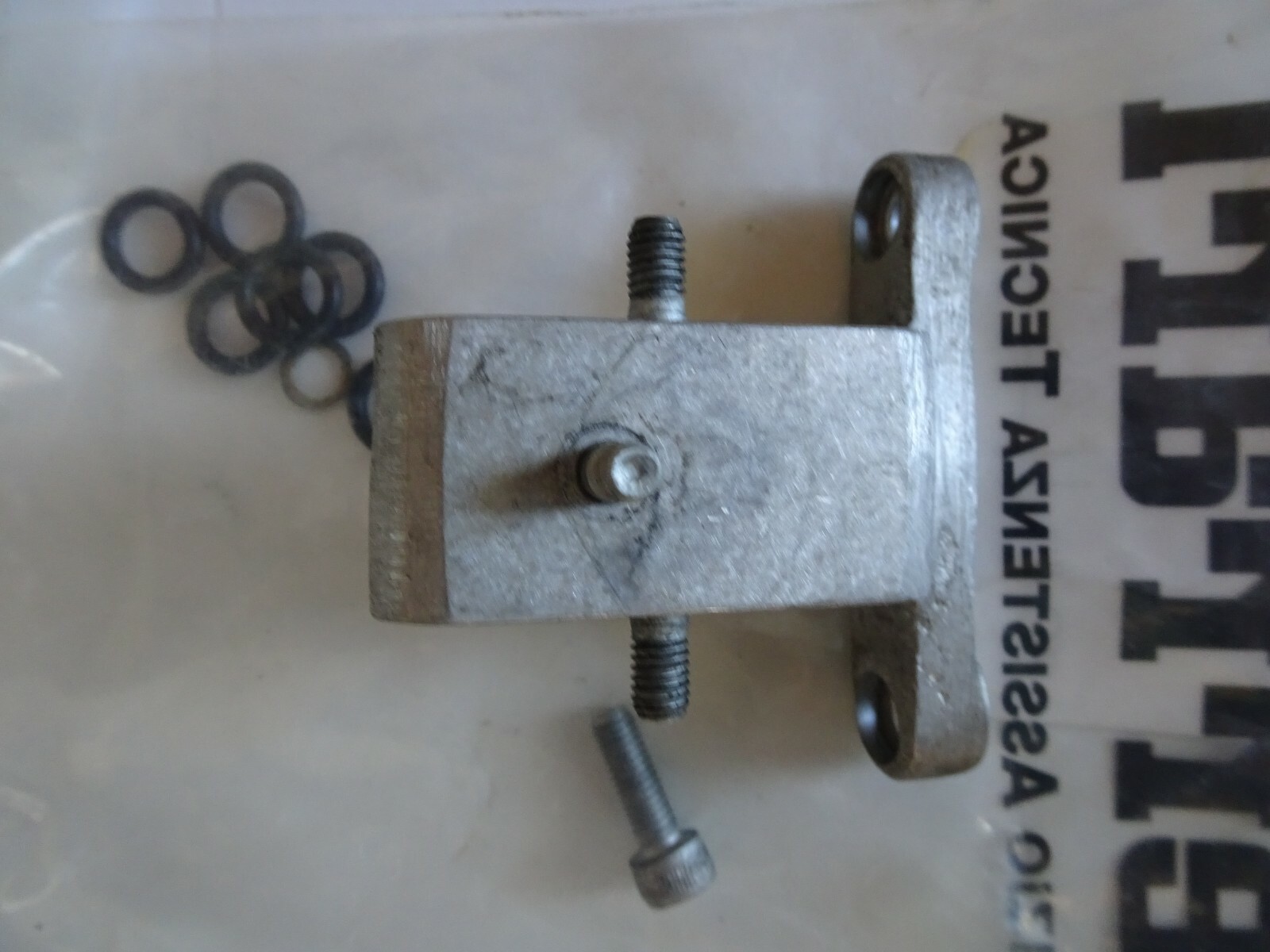 FERRARI USED SMALL ENGINE PARTS 13 SMALL BRACKETS PLUS MIXED OTHER SMALL PARTS 