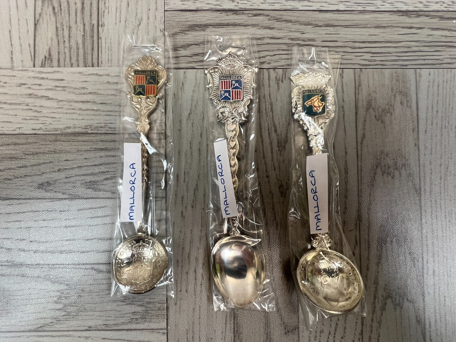 Cucharas de recuerdo x 3 - Mallorca - Cuchara coleccionable - Española - Expositor - Té