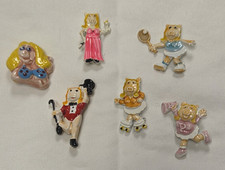 DE COLECCIÓN BROCHE MISS PIGGY COLECCIÓN ALEGRÍA, TENIS, BIKINI, PATÍN, VESTIDO, BAILE