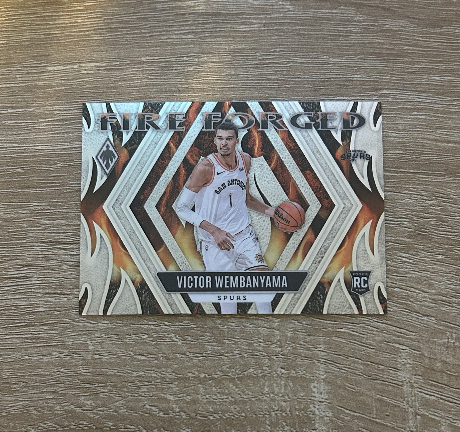 2023-24 Panini Phoenix - Fire Forged Victor Wembanyama #18 Silver (RC)