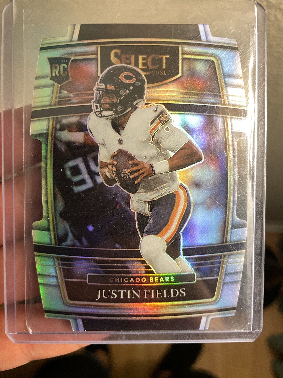 2021 Panini Select - Concourse Silver Prizm Die-Cut #50 Justin Fields (RC)