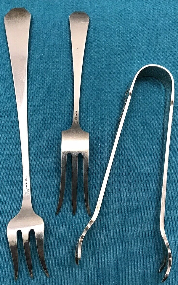3 tenedores de ostra y limón de ley MADAM JUMEL + PINZAS DE AZÚCAR Gorham & Whiting Foto 3 de 4