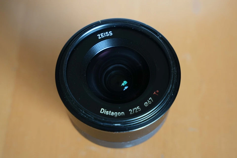 Lente angular Zeiss Batis 25mm f2 - Imagen 3 de 4