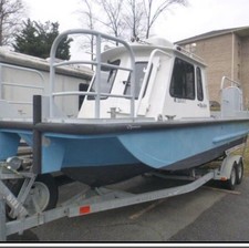 2004 SeaArk Pilot House Government