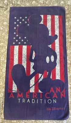 DISNEY WORLD MICKEY MOUSE AMERICAN TRADITION PATRIOTIC BEACH TOWEL 57 1/2''X31''