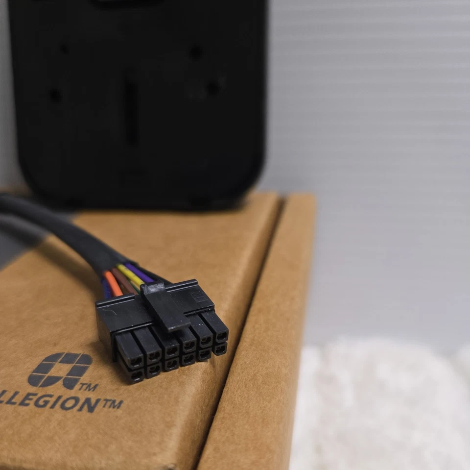 Lector de pared multitecnológico habilitado para móviles Schlage Allegion MTKB15 con teclado - Imagen 4 de 4