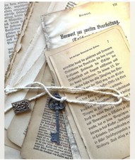 Alte Buchseiten Vintage – 100 Seiten  für Scrapbooking, Collagen, DIY