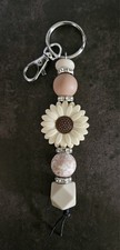 ECRU FLOWER BEADED KEYCHAIN