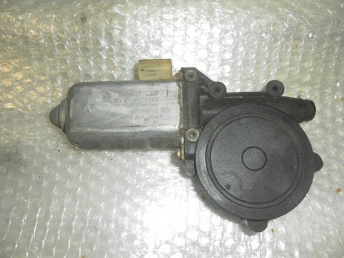 BMW E32 Fensterhebermotor hinten Rechts Bosch 0130821242