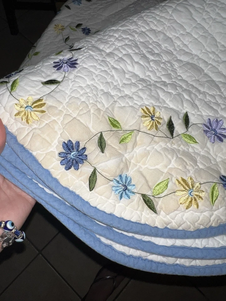 Floral Double Wedding Ring King Quilt 96” X 82” Has Spots Vintage Blue & Yellow - Image 4 of 4