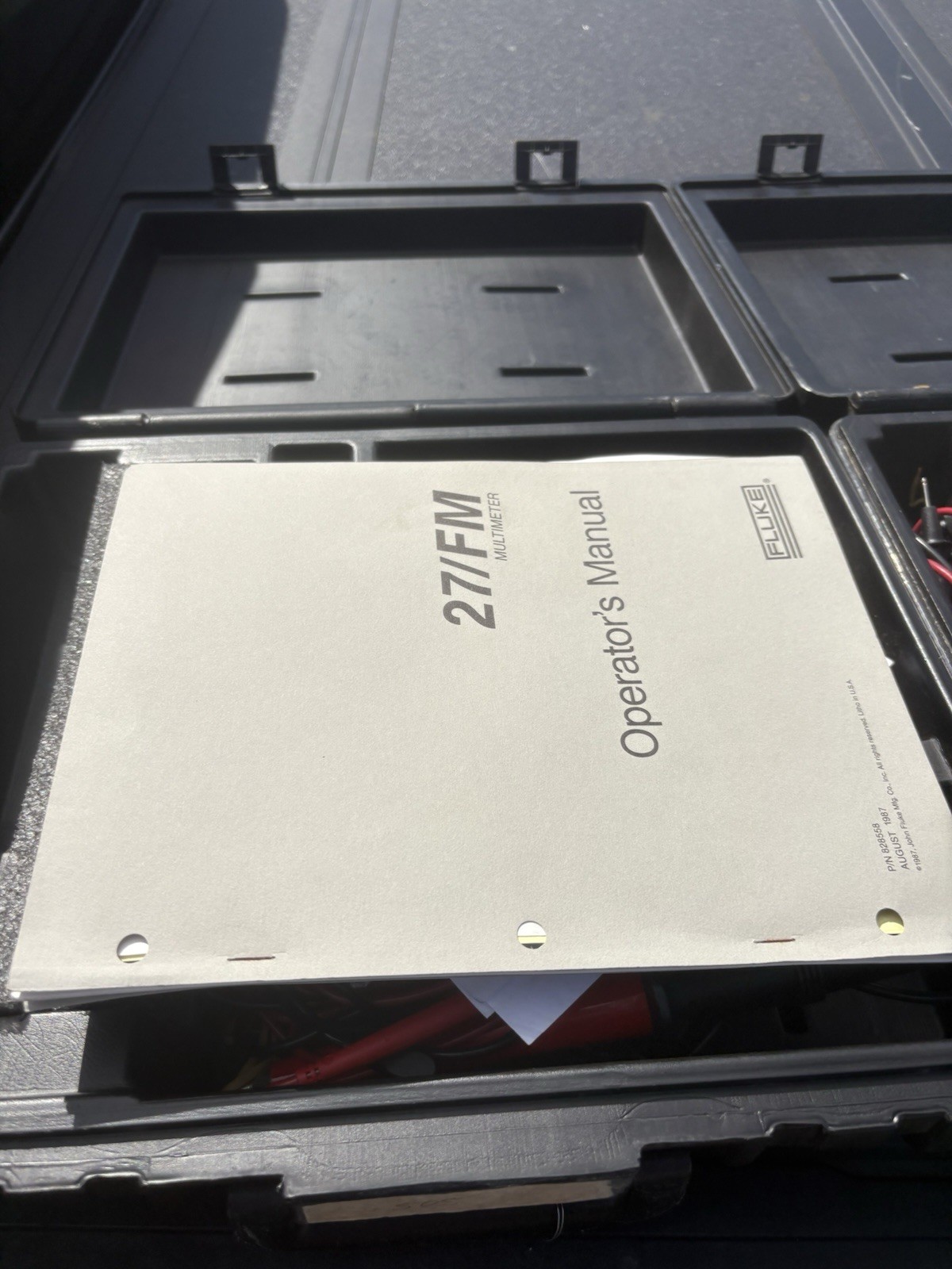 Fluke 27/FM Multimeter with Leads and 80K-6 HV Probe in Case