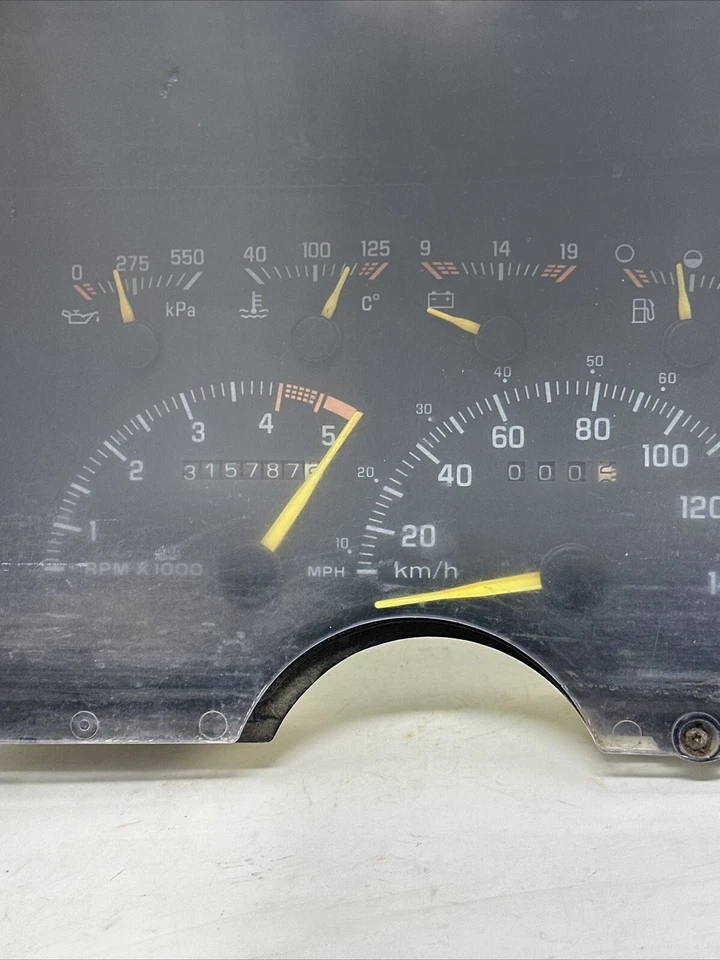 Chevy C3500 1994 cuadro de velocímetro de instrumentos OEM - 315787 km # 16193735 OEM Foto 4 de 4