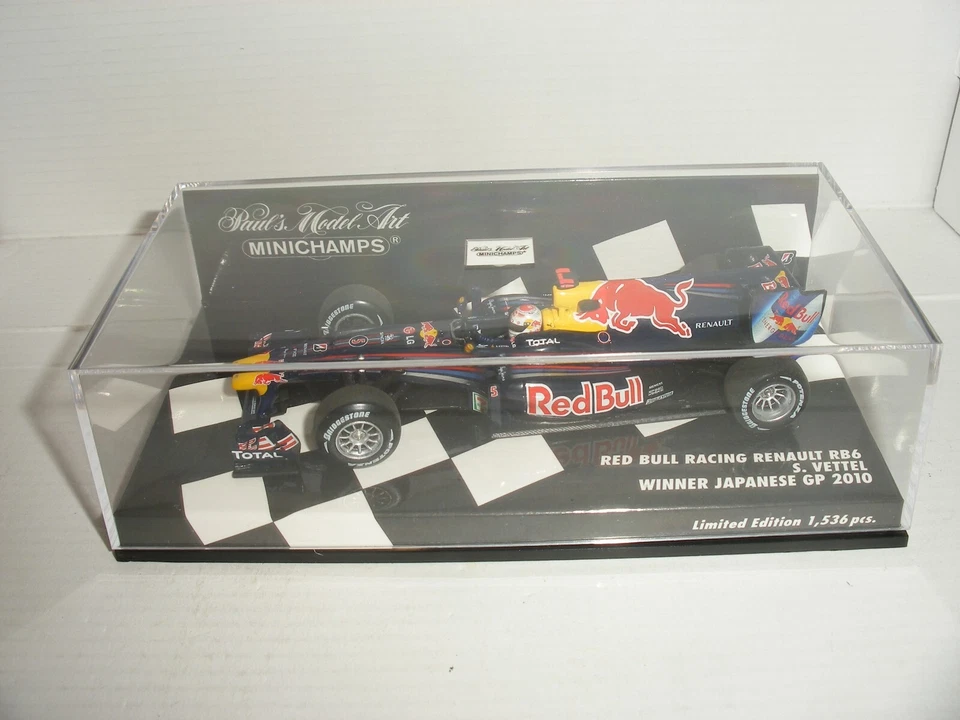 1/43 Minichamps 410 100305 - 2010 Red Bull Renault RB7 Vettel Japan GP Winner - Image 3 of 4