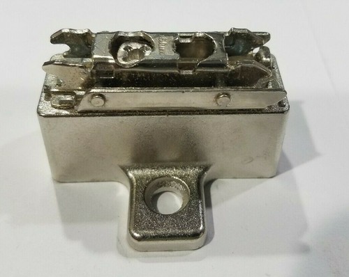 BLUM CLIP 18 mm MOUNTING PLATE, 171.150-01.12, used for inset apps