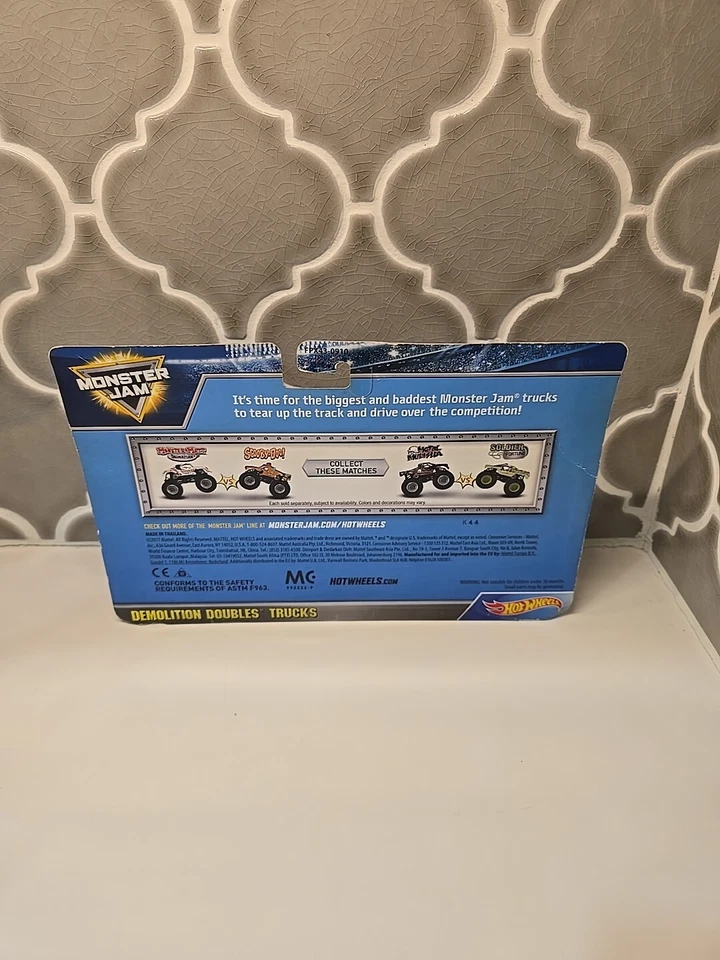 Hot Wheels 1:64 Demolition Doubles Monster Mutt Scooby Doo NEW  - Image 2 of 4