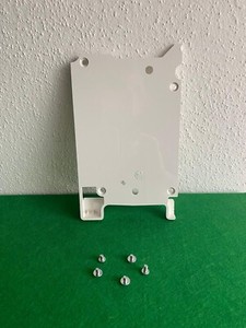 Nähmaschine Ersatzteil für AEG NM 1715 Unterbodenteil Mit Schrauben