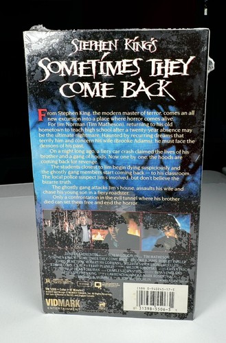 Vintage 1991 Stephen King's Sometimes They Come Back VHS True First Release NOS - Picture 2 of 5
