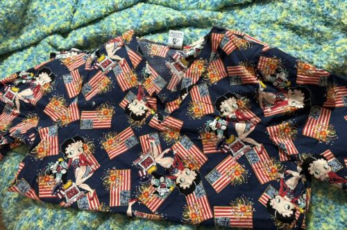 Scrub Top Womens Size XL Betty Boop USA 4th of July Fire works - Picture 1 of 1