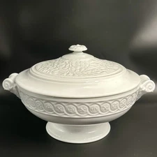Bernardaud Louvre Soup Tureen (Lid Has Crackling Soup Tureen Body Is EUC