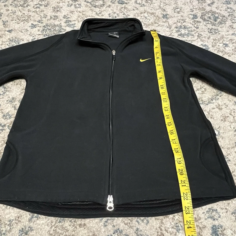 Куртка женская Nike Therma-Fit средняя флисовая на молнии с карманами на молнии - Изображение 2 из 4