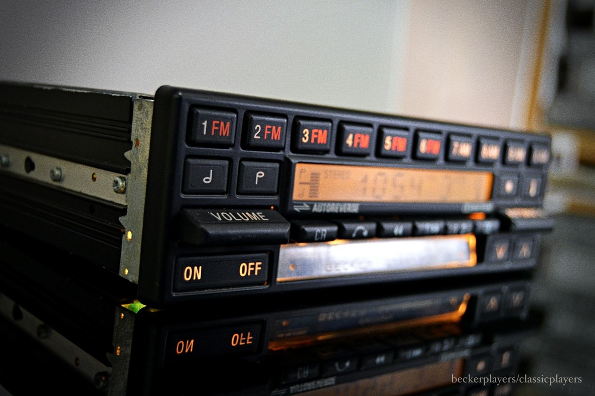 Becker Grand Prix Electronic 754 Radio player Mercedes W124 W140