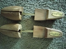 Pair of Woodlore Shoe Trees - Pre-Owned - Excellent Condition