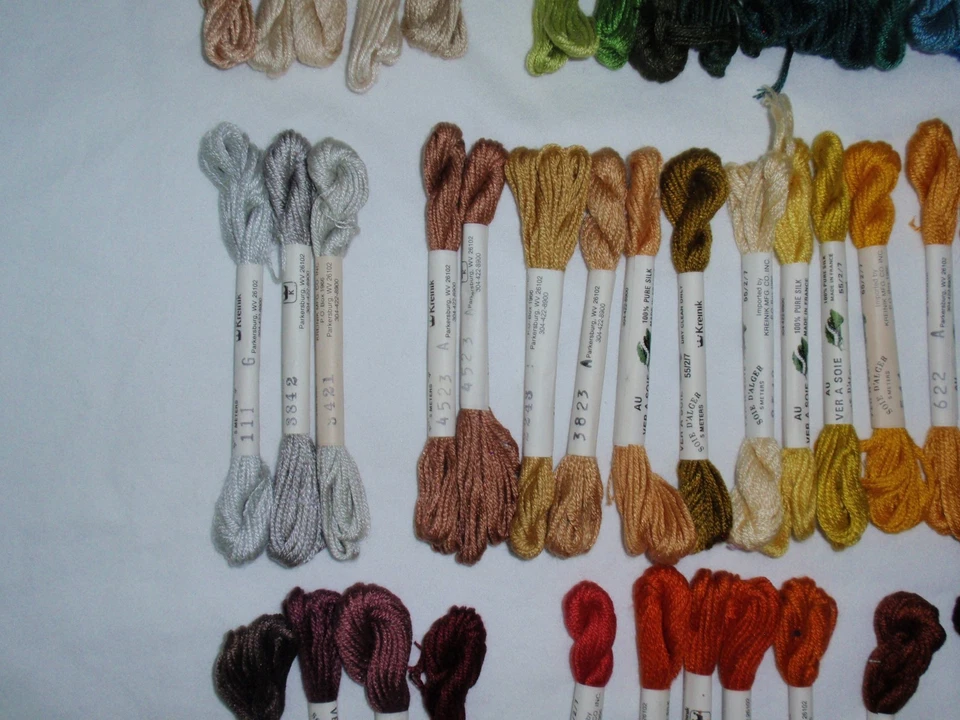 Lot of 55 New Old Stock Kreinik Soie D'alger D Alger Silk Threads Skeins 5m - Image 4 of 4