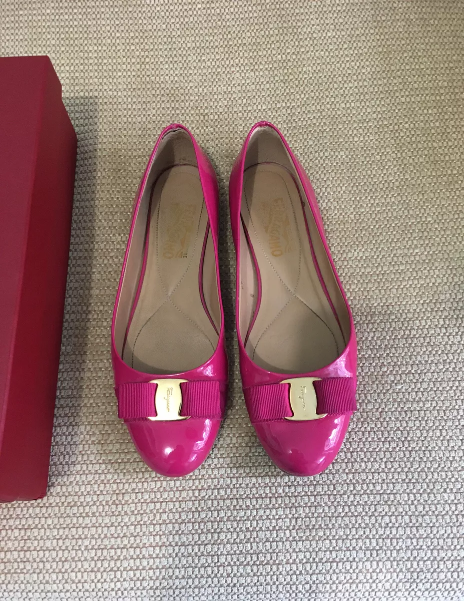 Ferragamo flat shop shoes