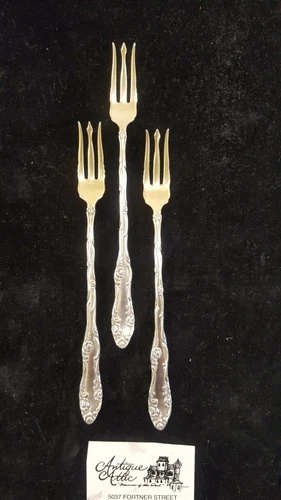 3 Towle Sterling Silver Old English Pattern Cocktail Seafood Fork NM Barbed Tine