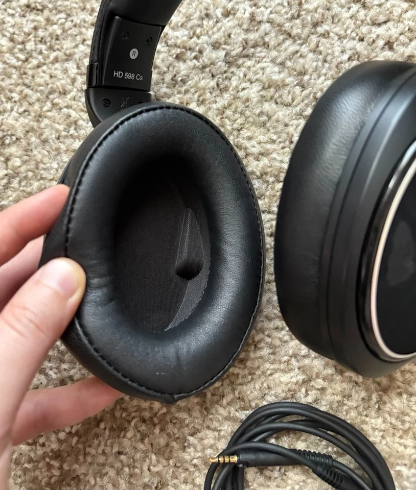 Sennheiser HD 598 Cs Closed Back Over-Ear Headphones - Wired, with Mic Cable - Image 4 of 4