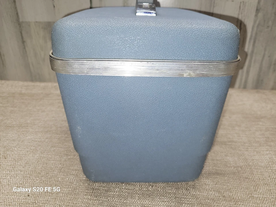 Vintage Sears Forecast Blue Train Case Travel Makeup Luggage Suitcase Bag MCM - Image 4 of 4