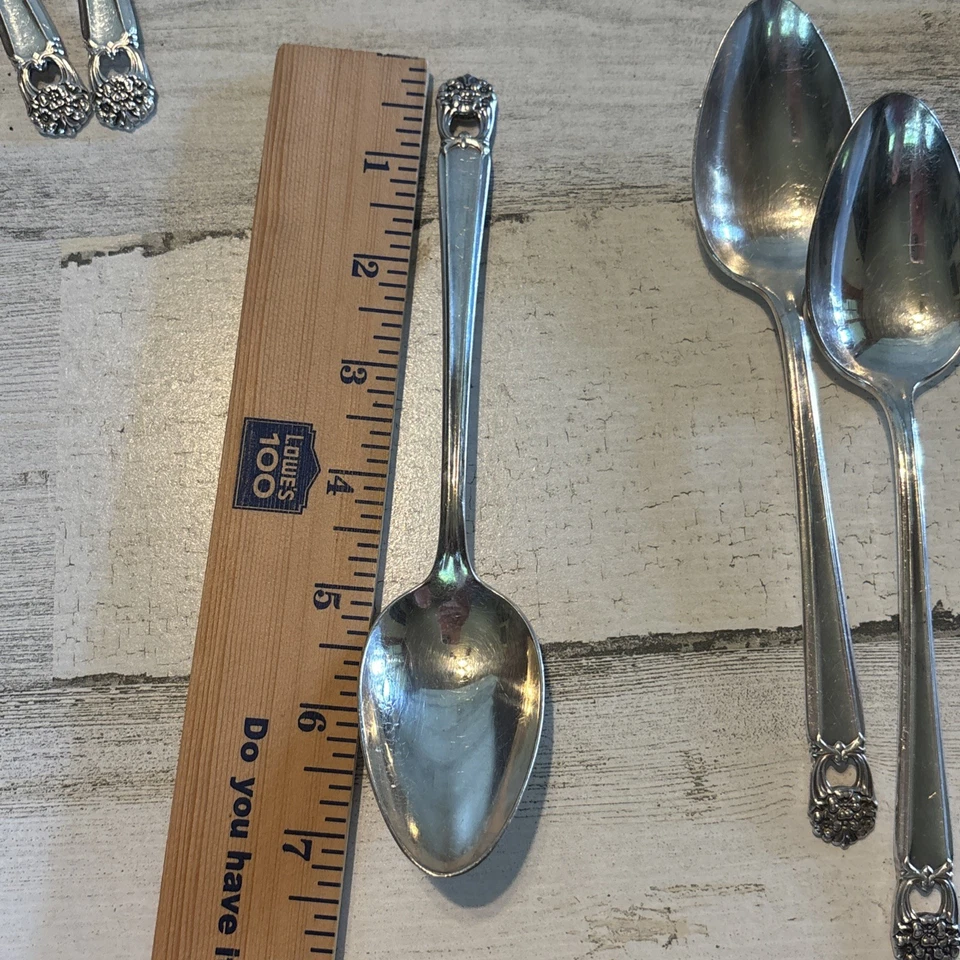 Juego de cubiertos Roger Bros Eternally Yours 1847 con caja juego de cubiertos 28 piezas Foto 3 de 4