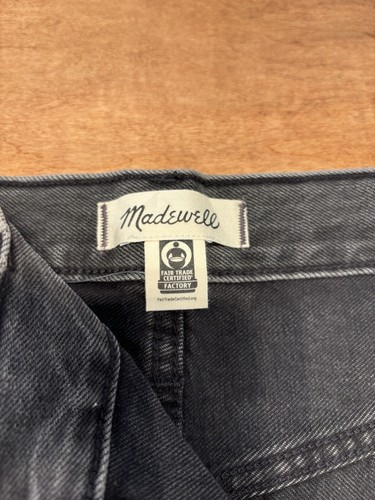Nuovissimi pantaloncini denim lunghi Madewell grattacieli lavati Bronxdale taglia 29 - Foto 3 di 6